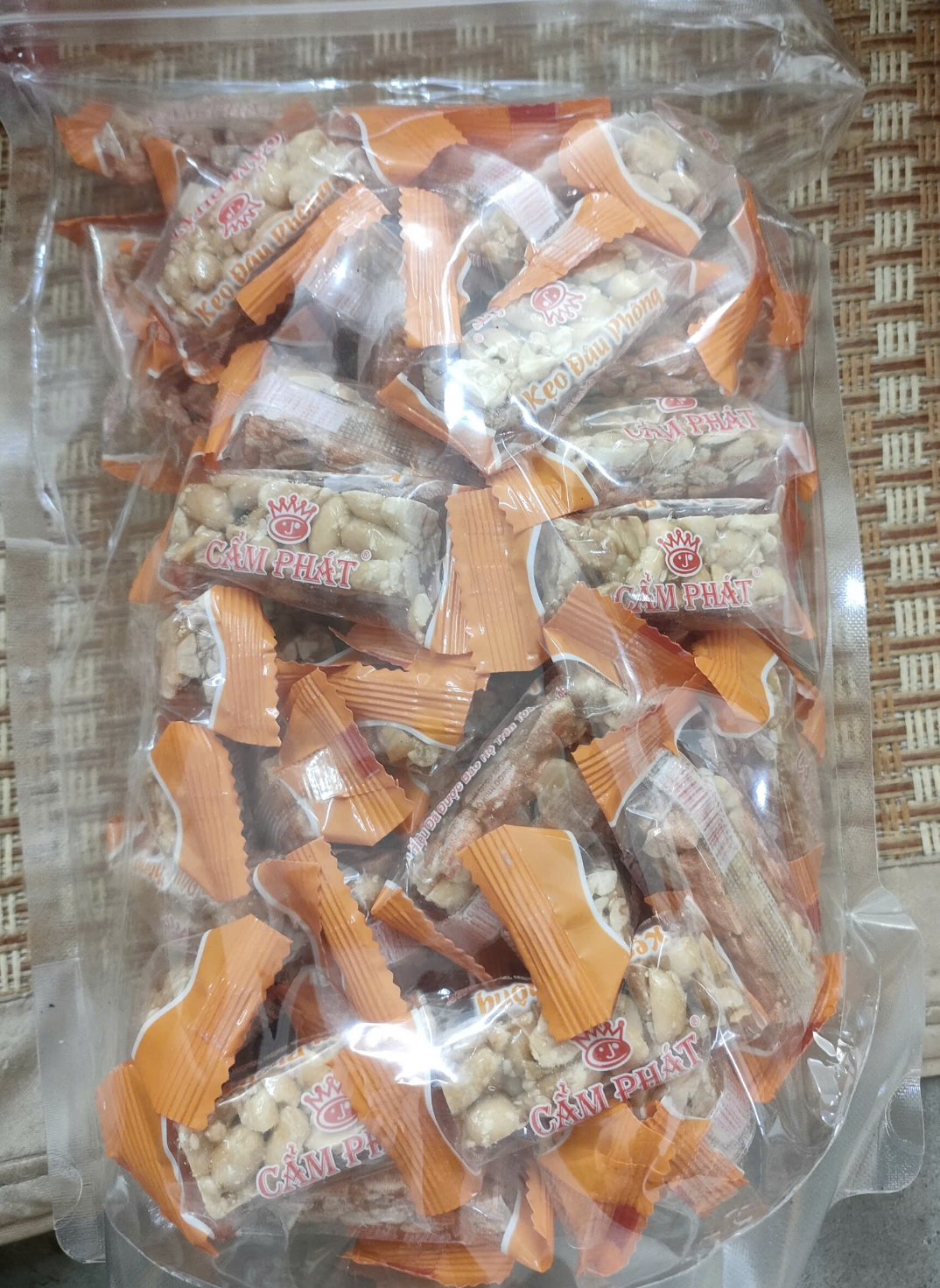 Kẹo Đậu Phộng Cẩm Phát 1kg